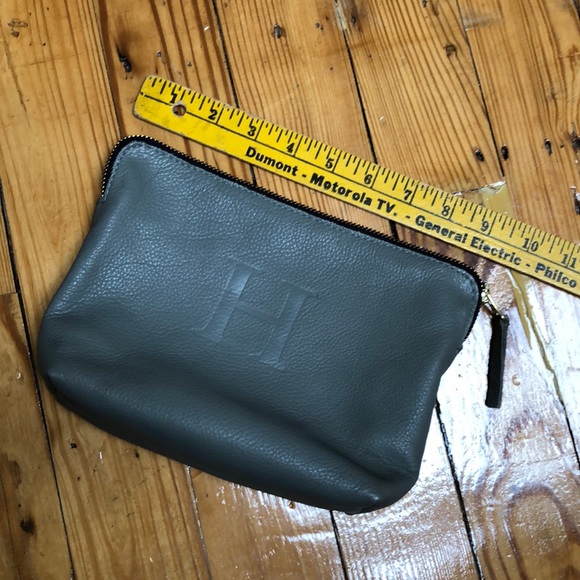 Jessie & Co Make-Up Accessory Bag Gray Leather - Picture 4 of 10